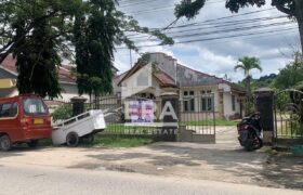 DISEWAKAN RUMAH LOKASI STRATEGIS TENGAH KOTA, SAMARINDA