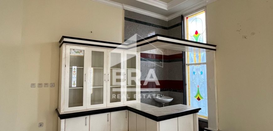 RUMAH DIJUAL, JL WAHID HASYIM, SAMARINDA
