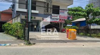 RUKO DISEWAKAN LOKASI BEBAS BANJIR, LETAK STRATEGIS PINGGIR JALAN RAYA BESAR, SAMARINDA