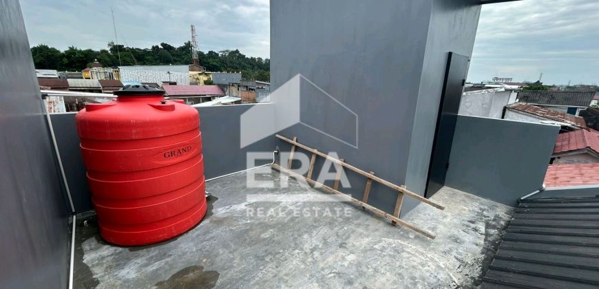 RUKO DIJUAL STRATEGIS SIAP PAKAI DAN LOKASI PINGGIR JALAN RAYA, SAMARINDA