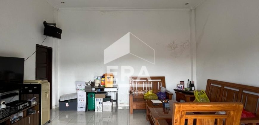 RUKO DIJUAL LENGKAP DENGAN RUMAH TINGGAL DI BELAKANG, SAMARINDA