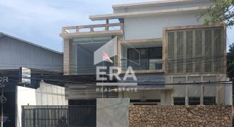 RUMAH DIJUAL LOKASI TENGAH KOTA, STRATEGIS, SAMARINDA